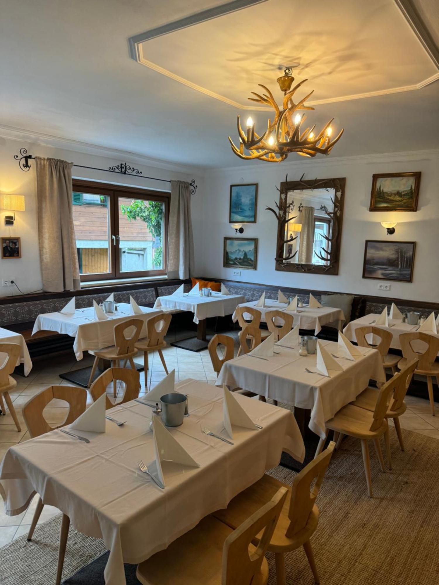 Der Gamsjaeger Hotel Gosau Ngoại thất bức ảnh